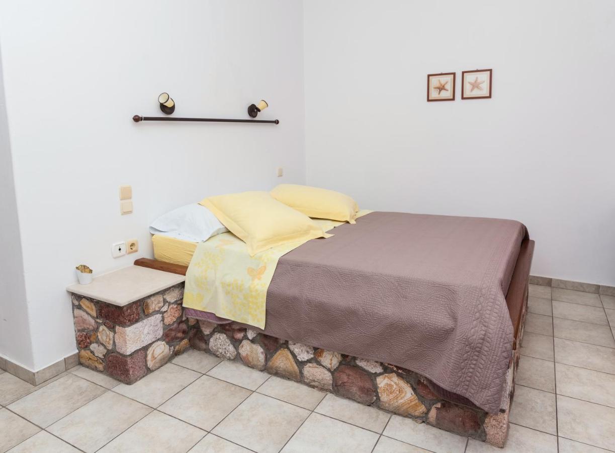 Vesleme Hotel Pachaina Bagian luar foto