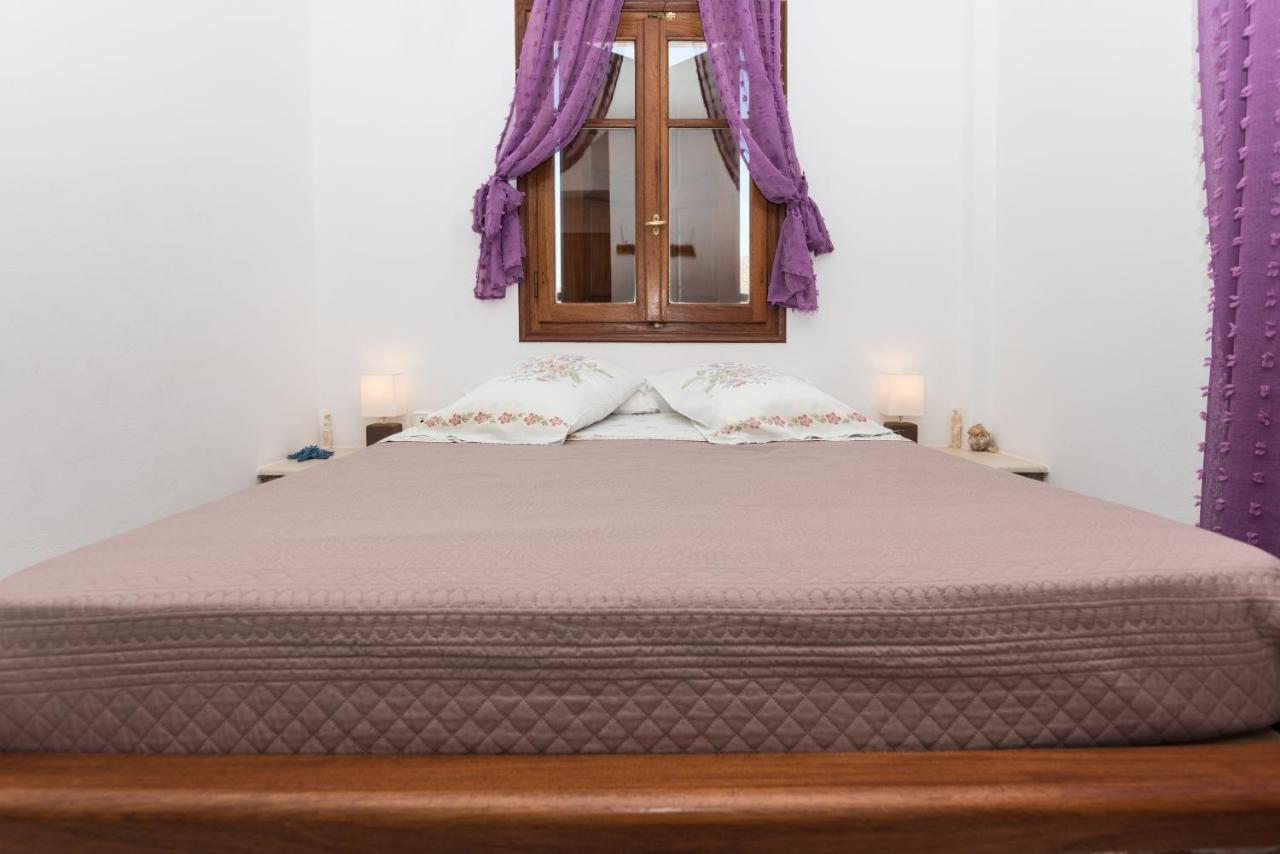 Vesleme Hotel Pachaina Bagian luar foto