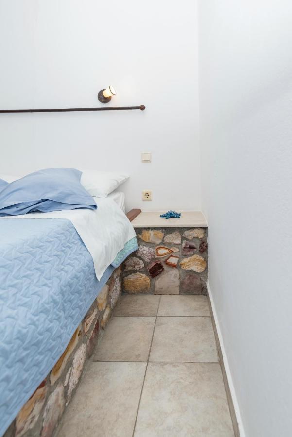 Vesleme Hotel Pachaina Bagian luar foto